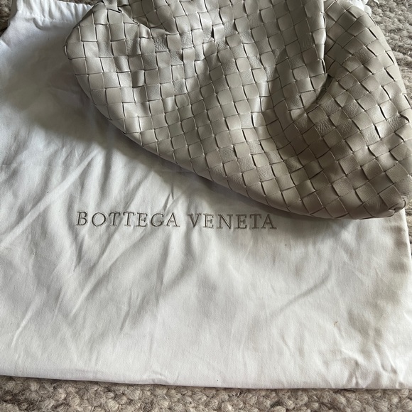 Bottega Venetta Large Clutch - Picture 8 of 9